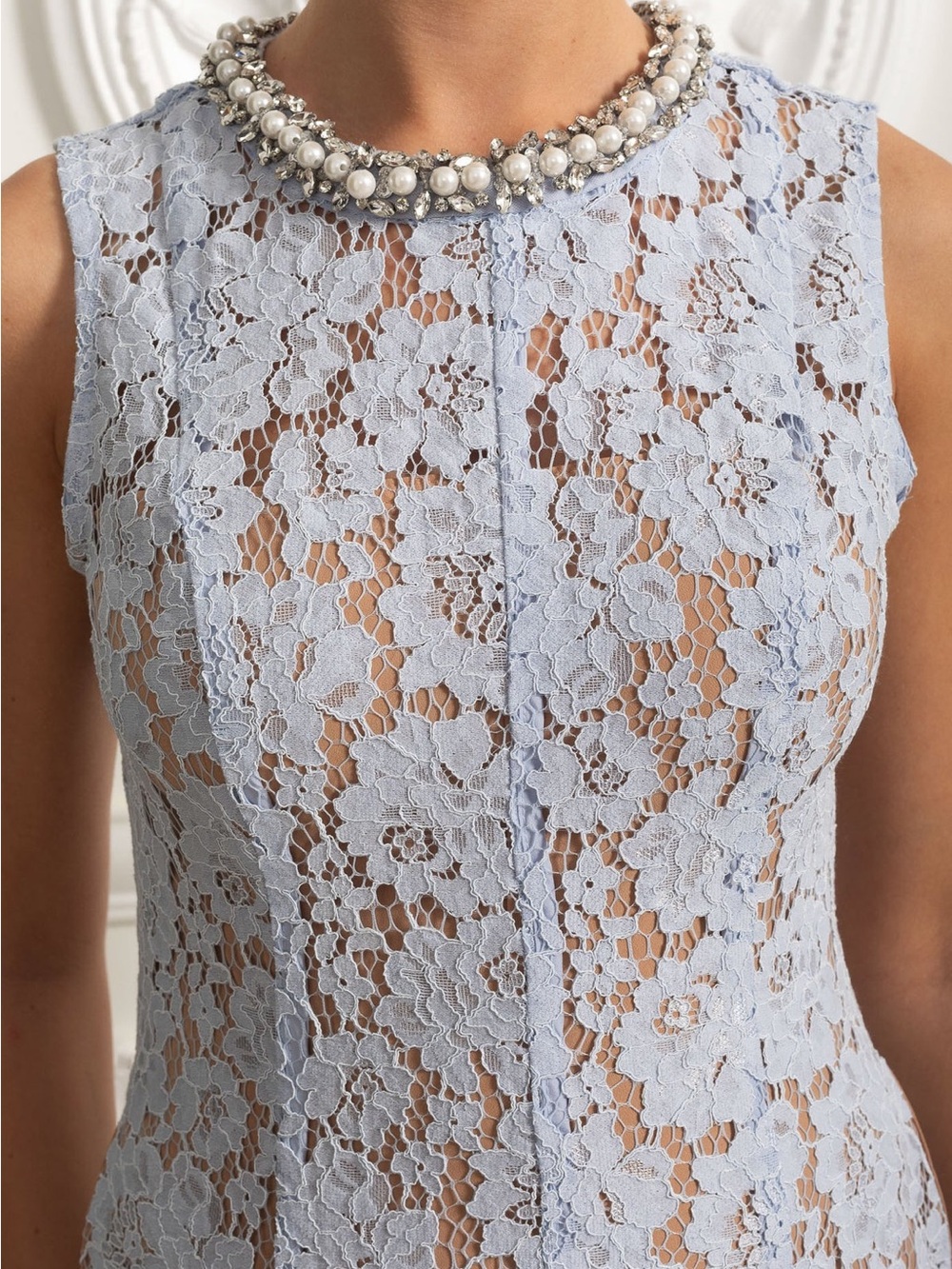 SLEEVELESS LACE MINI DRESS WITH SCALLOPED HEM - BLUE